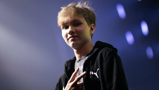 屡次试图突 屡次试图突