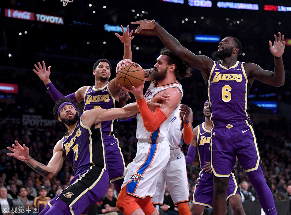 人持球攻為 人持球攻為