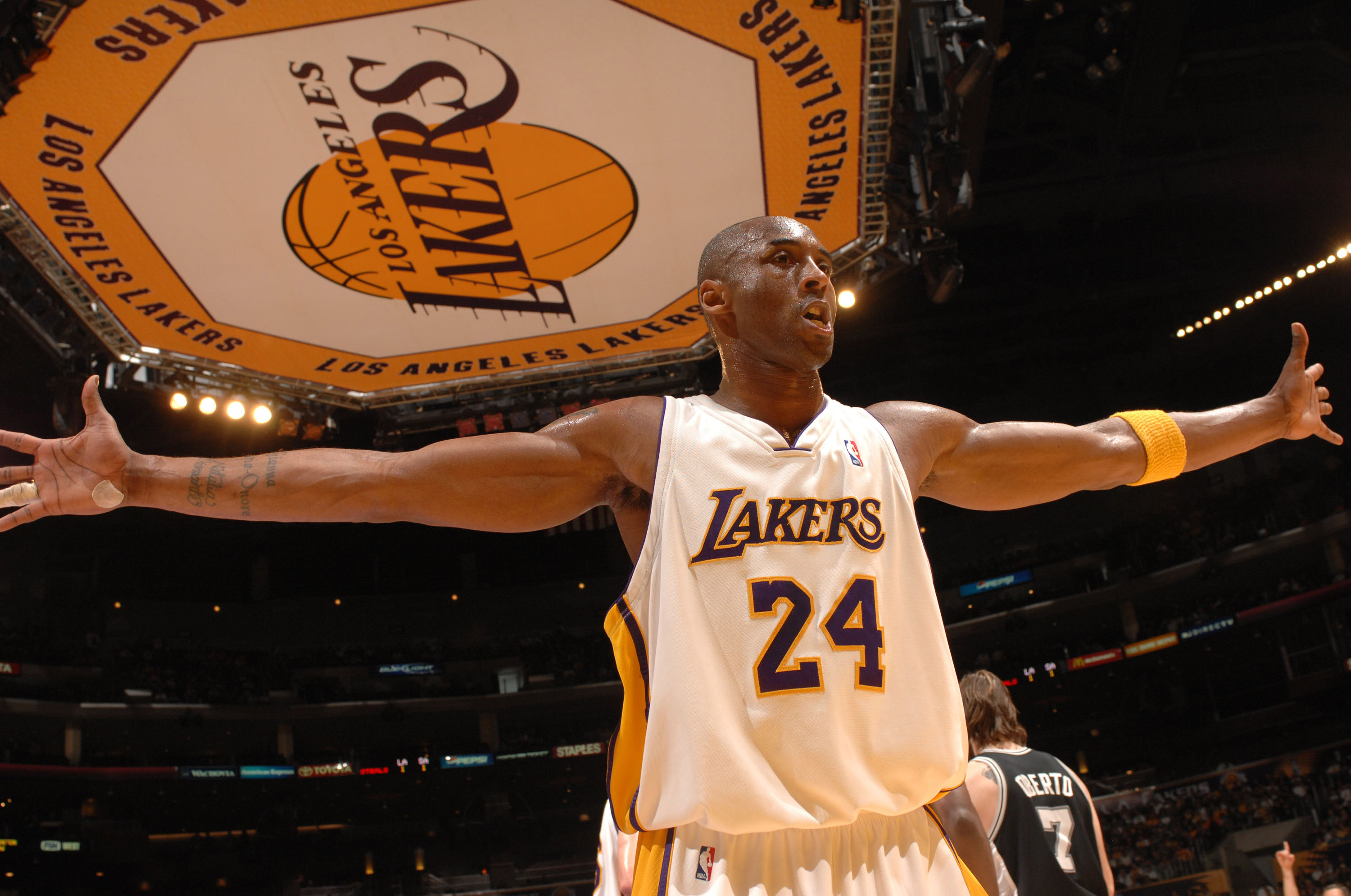 探讨这场赛 探讨这场赛