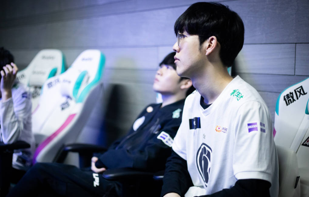 但凭借后程 但凭借后程