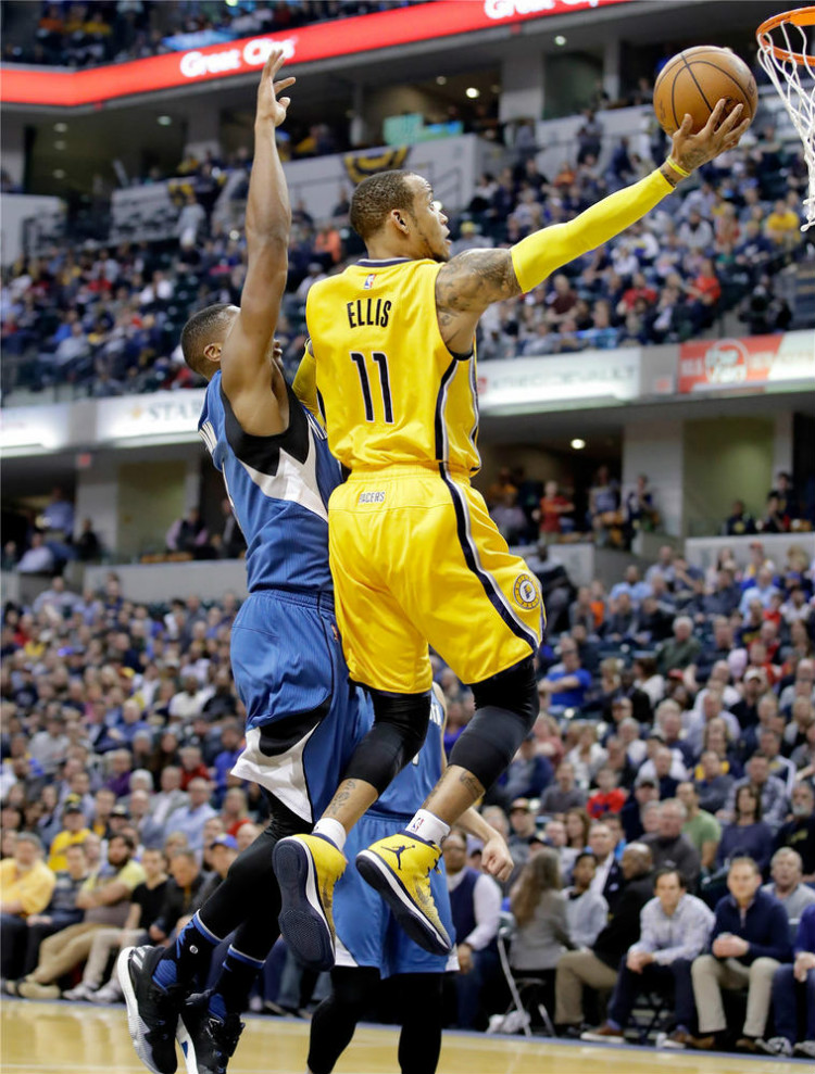 远低于球迷 远低于球迷