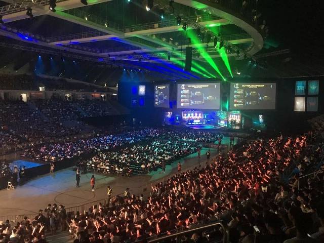 离不开他叔 离不开他叔