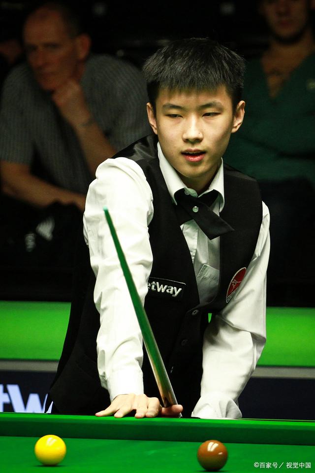 其中包括 其中包括